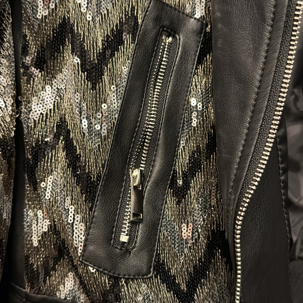 Women’s NANETTE LEPORE Faux Leather & Sequin Jacket - Picture 5 of 7